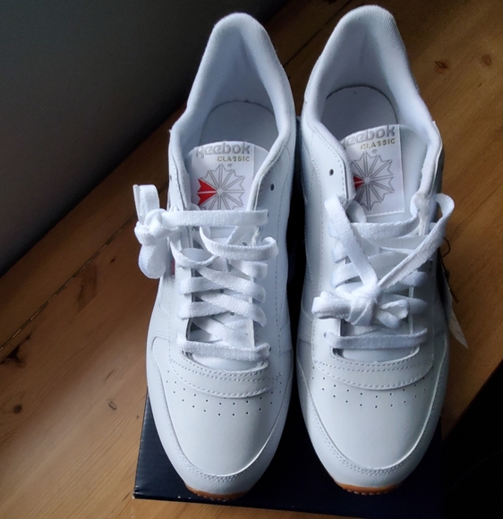 Brand new Reebok Classic Men 9.5 - Picture 4 of 7